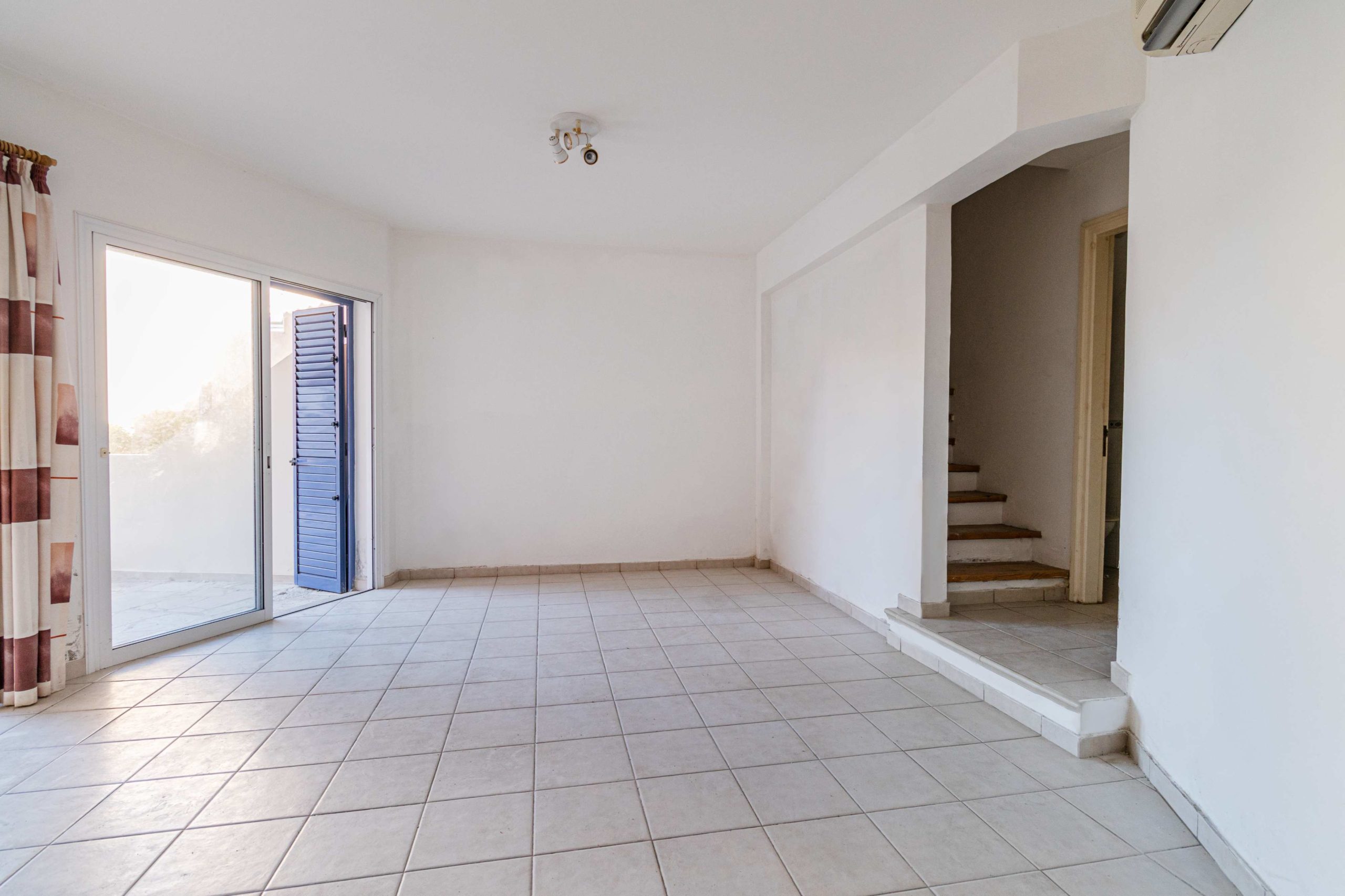 Image of Townhouse - 2 Bedrooms - 1 Bathrooms for Sale in Paphos-Cyprus, Image 8