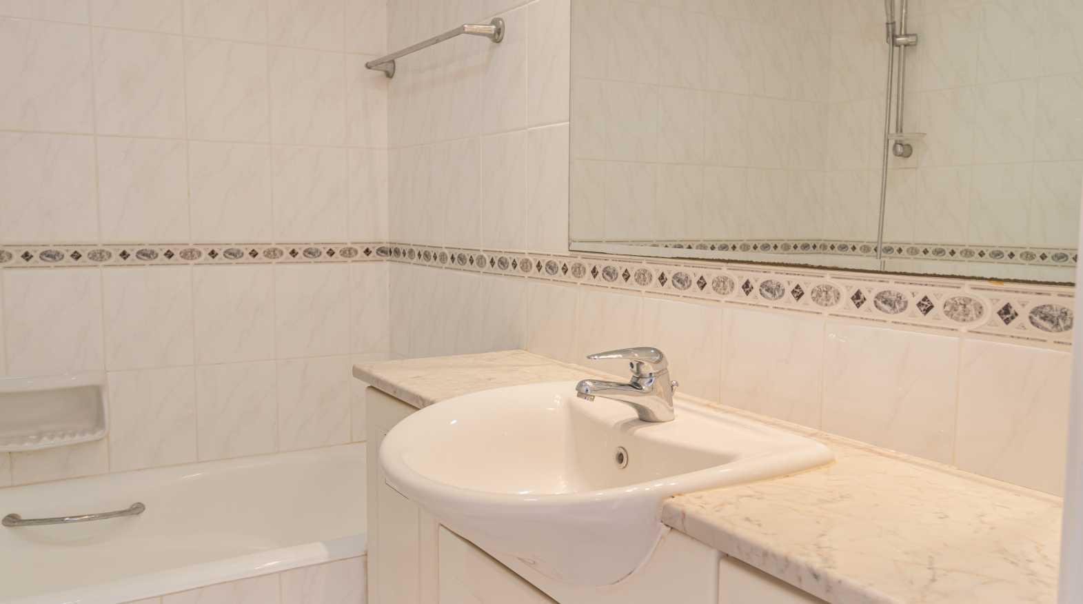 Image of Apartment - 2 Bedrooms - 1 Bathrooms for Sale in Paphos-Cyprus, Image 7