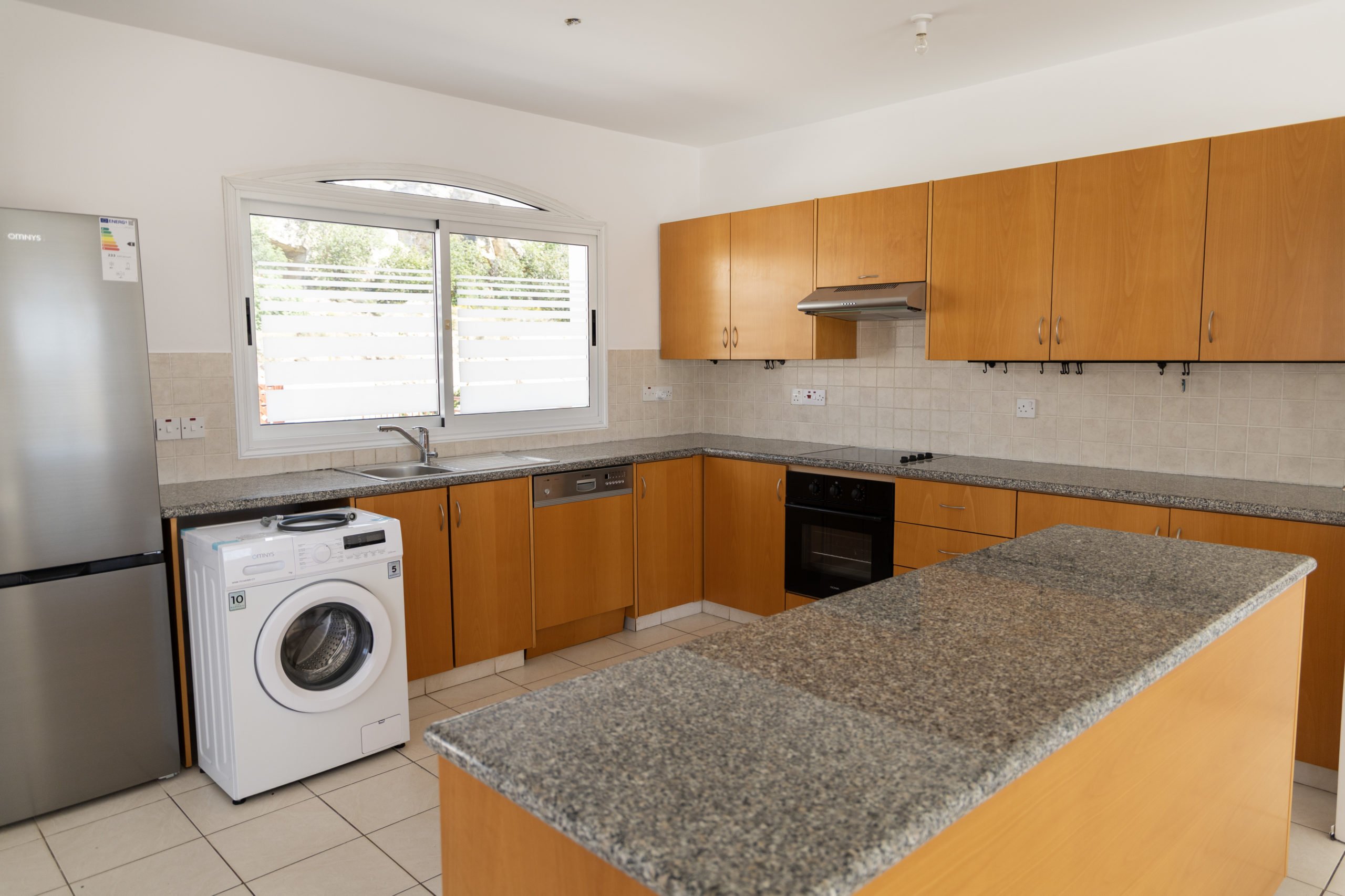 Image of Apartment - 3 Bedrooms - 3 Bathrooms for Sale in Paphos-Cyprus, Image 8