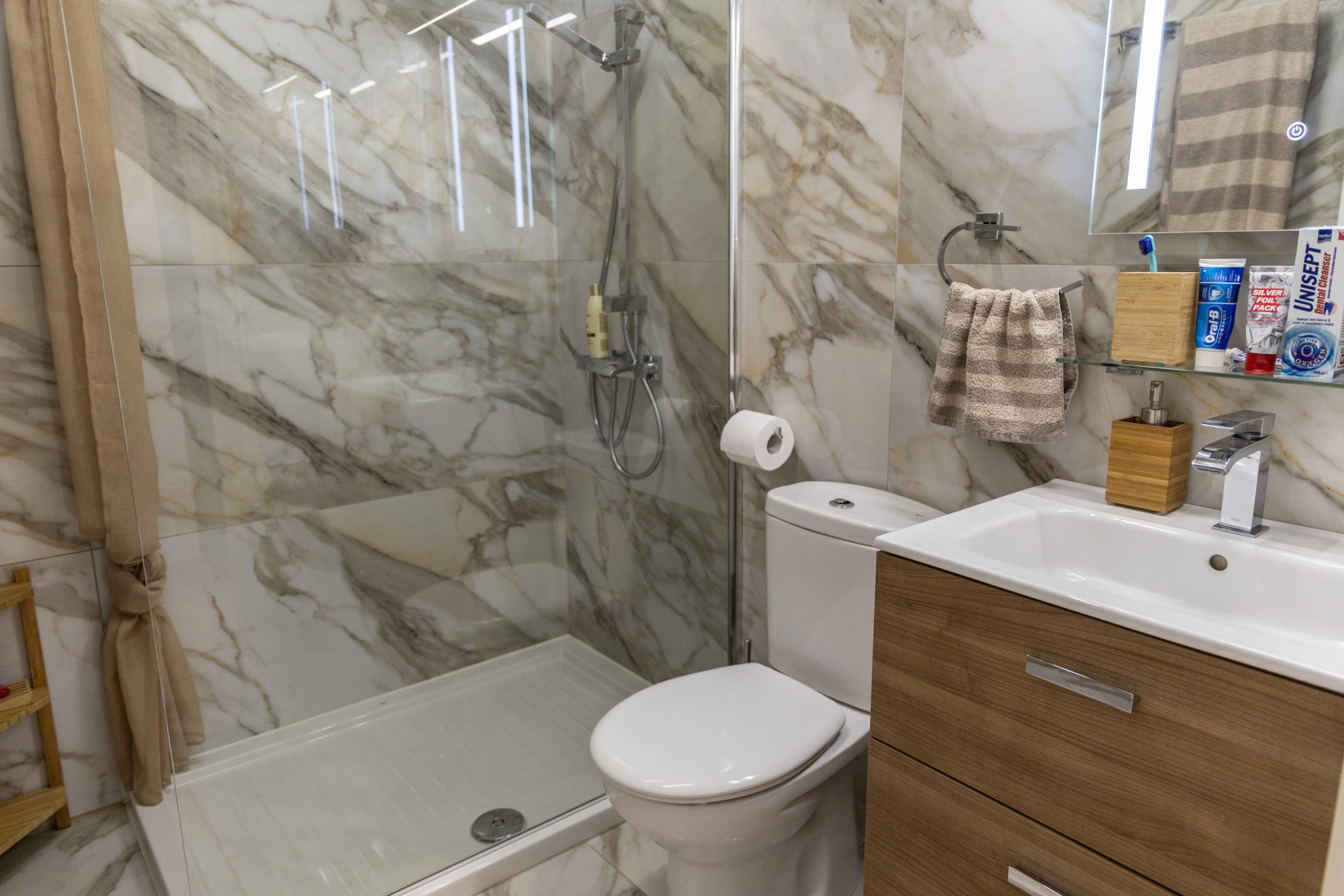 Image of Apartment - 2 Bedrooms - 1 Bathrooms for Sale in Paphos-Cyprus, Image 12