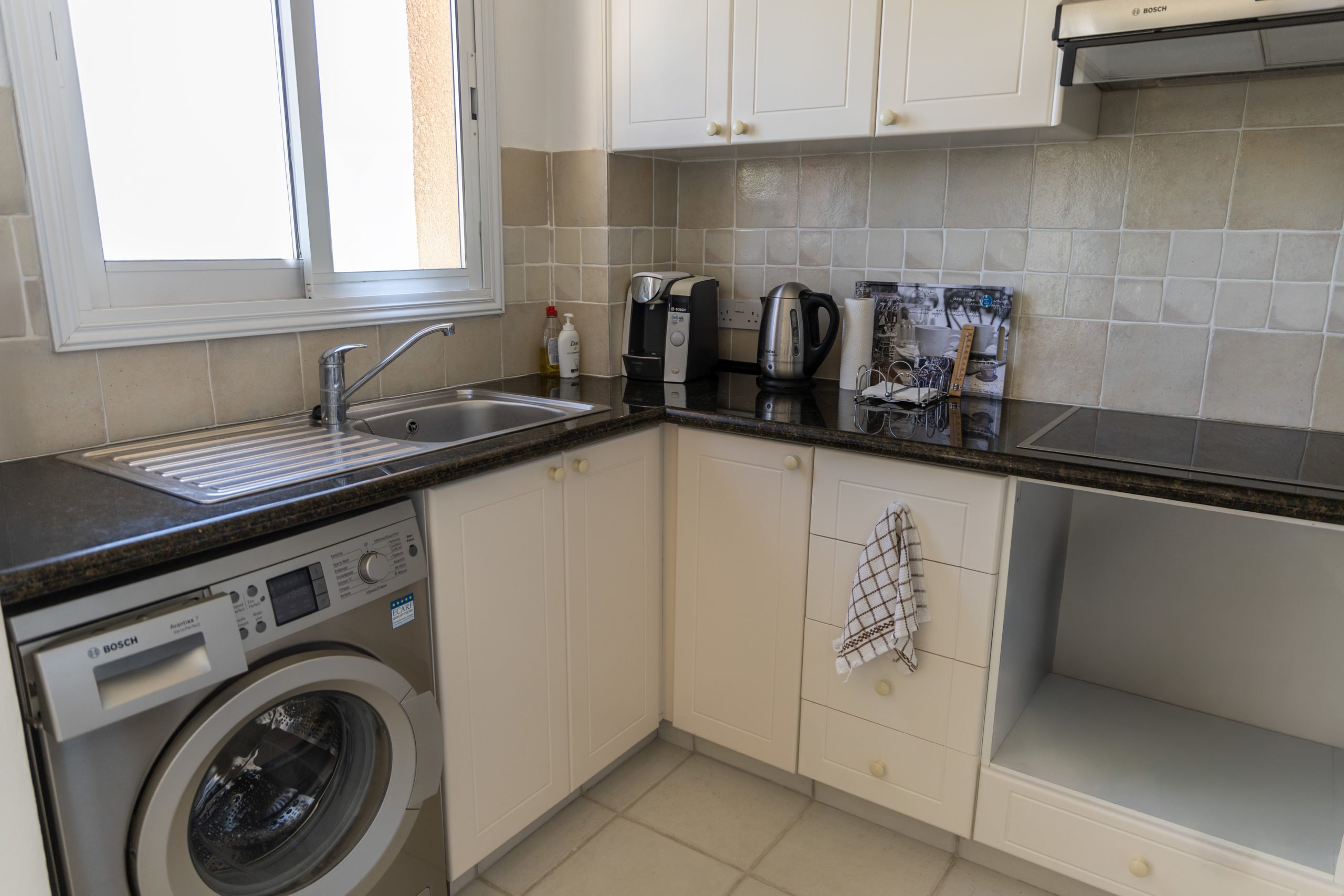 Image of Apartment - 2 Bedrooms - 2 Bathrooms for Sale in Paphos-Cyprus, Image 8