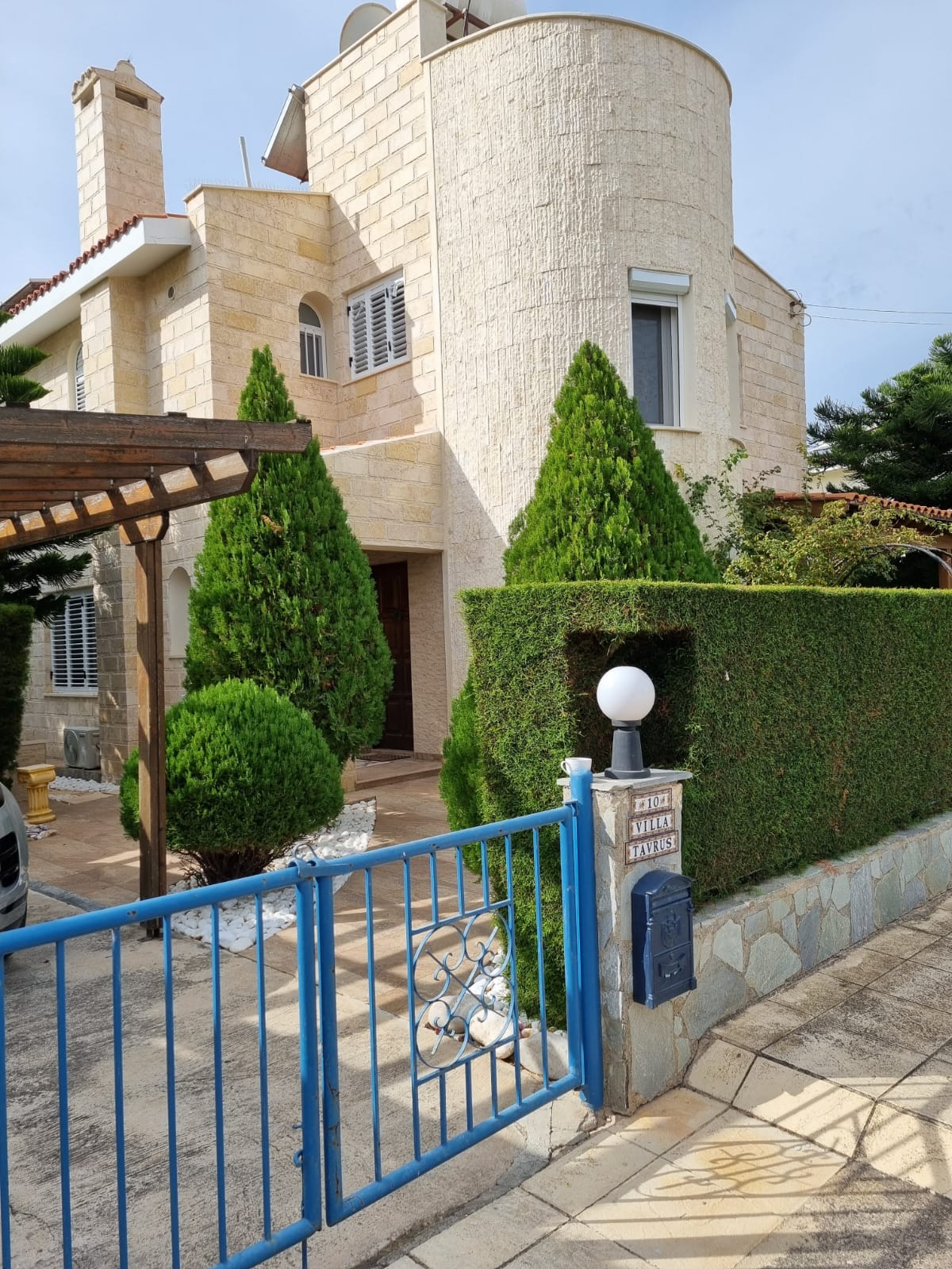 Image of Villa - 3 Bedrooms - 3 Bathrooms for Sale in Paphos-Cyprus, Image 1
