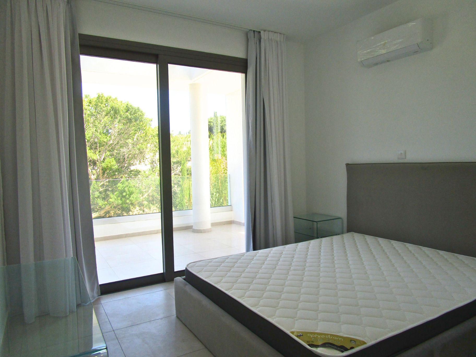 Image of Villa - 2 Bedrooms - 2 Bathrooms for Sale in Paphos-Cyprus, Image 10