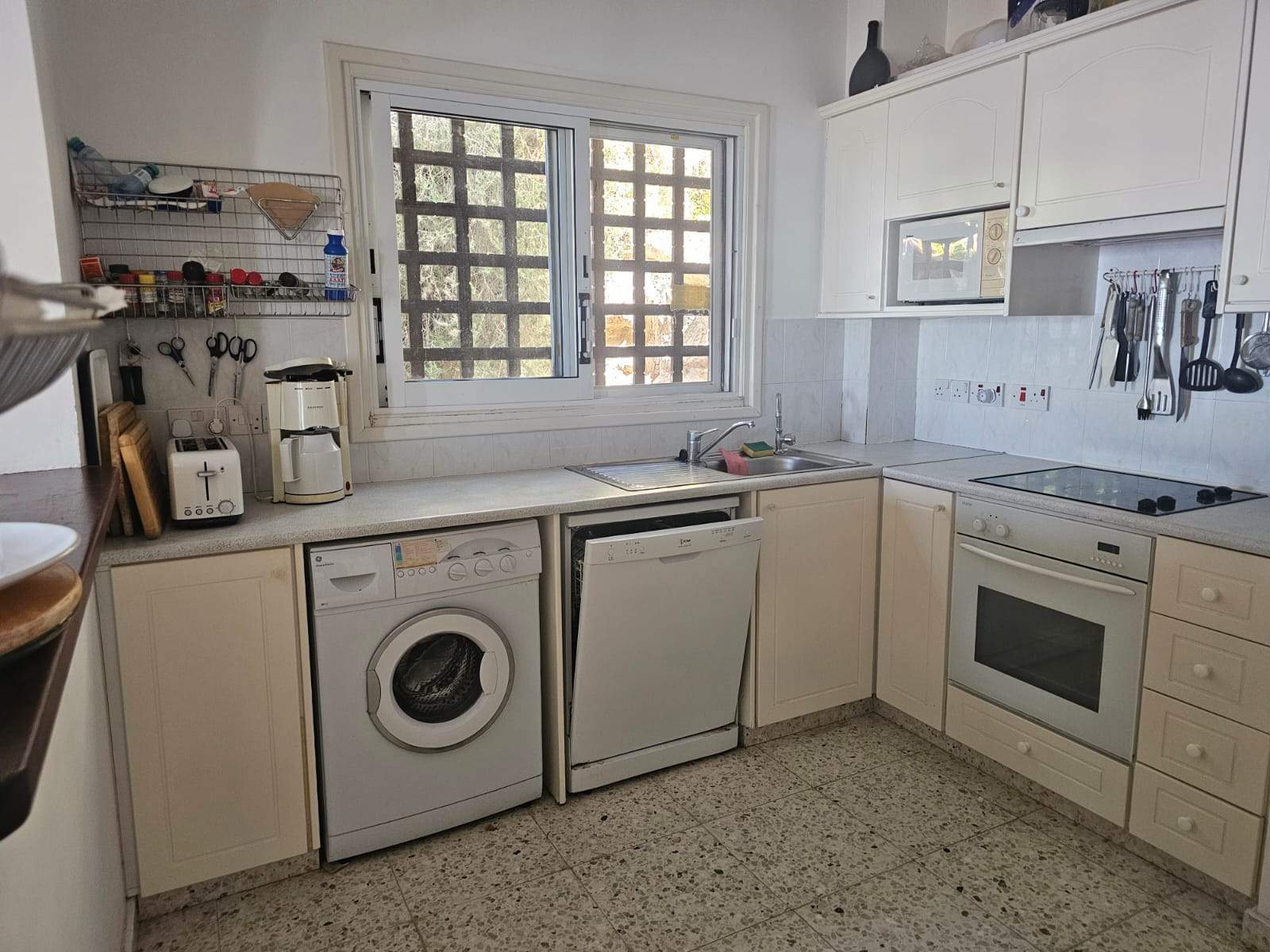 Image of Villa - 3 Bedrooms - 3 Bathrooms for Sale in Paphos-Cyprus, Image 2