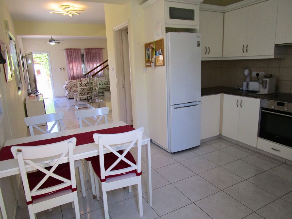 Image of Semi-Detached House - 2 Bedrooms - 1 Bathrooms for Rental in Paphos-Cyprus, Image 5