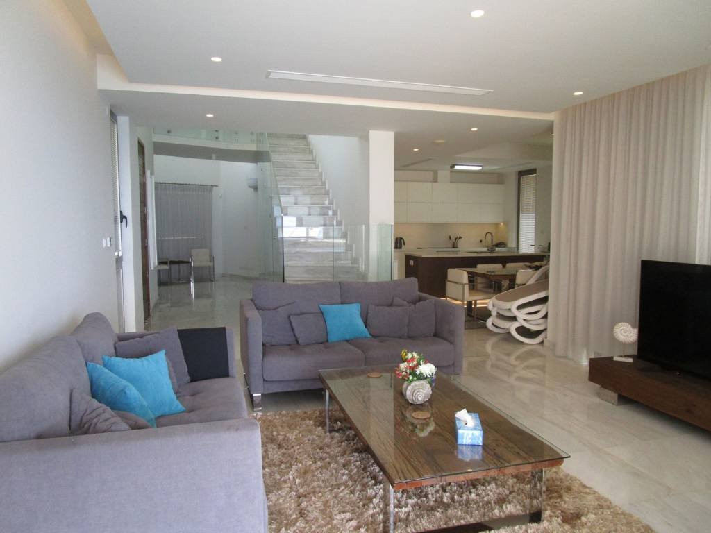  Image of Villa - 5 Bedrooms - 5 Bathrooms for property for Rent in Paphos-Cyprus, Image 11