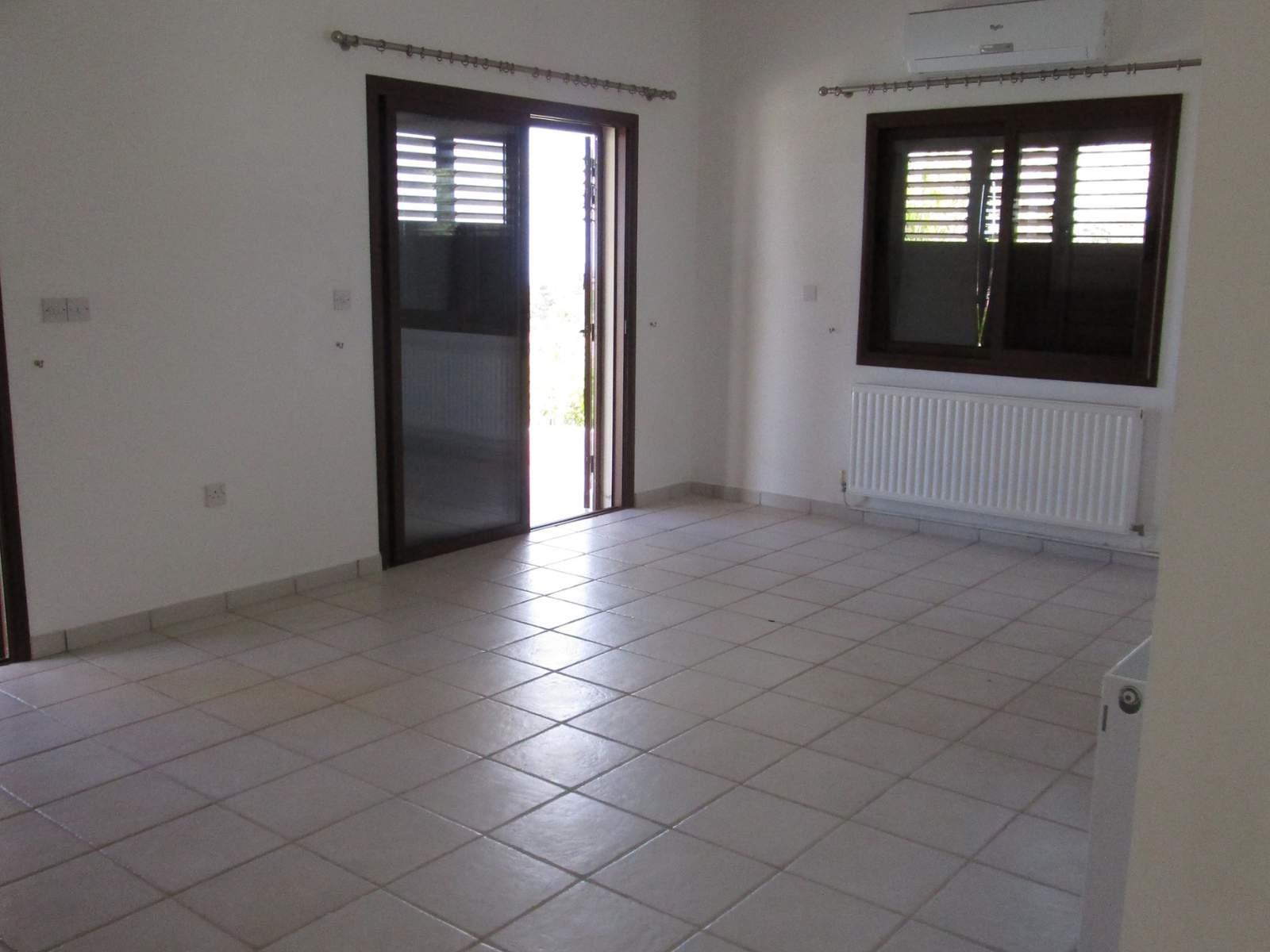 Image of Villa - 3 Bedrooms - 2 Bathrooms for Rental in Paphos-Cyprus, Image 4