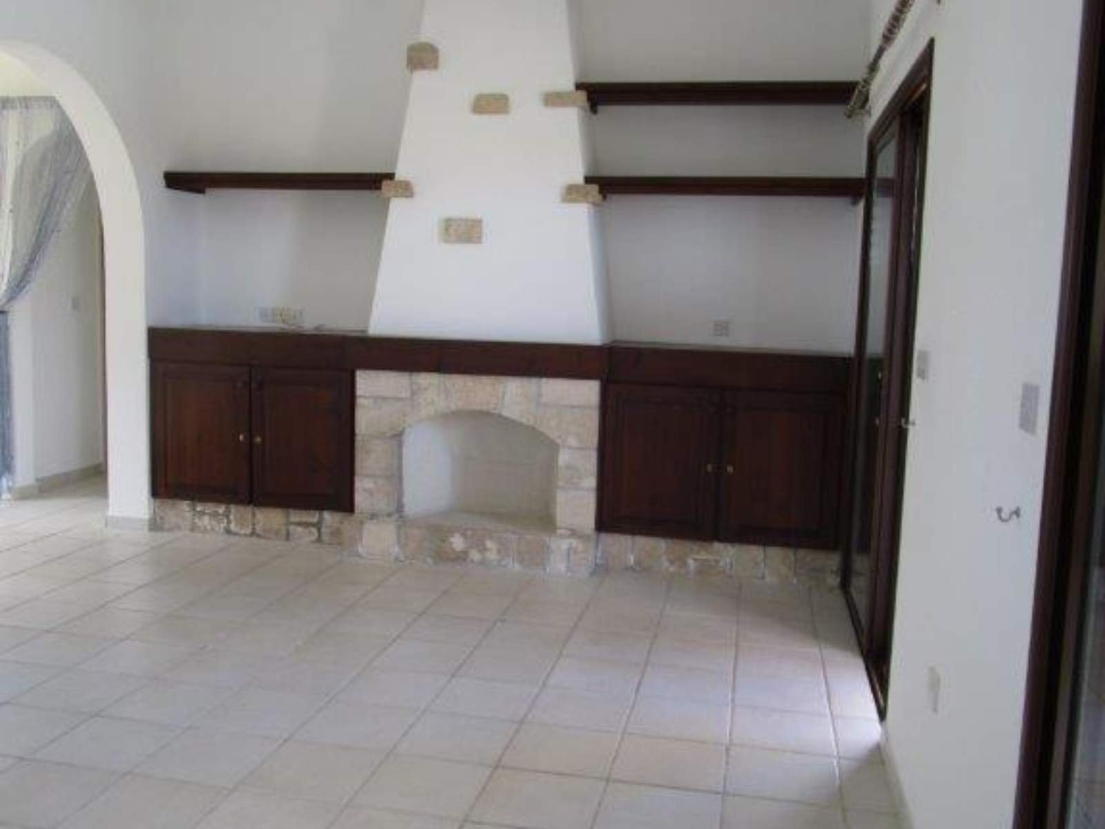Image of Villa - 3 Bedrooms - 2 Bathrooms for Rental in Paphos-Cyprus, Image 5